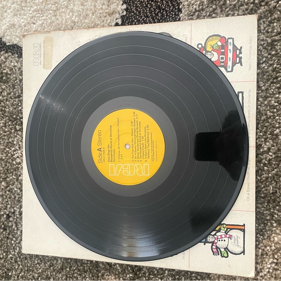 Elvis vinyl - Picture 3 of 4